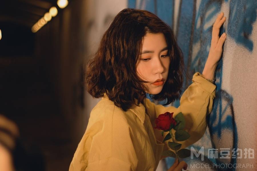 情绪模特