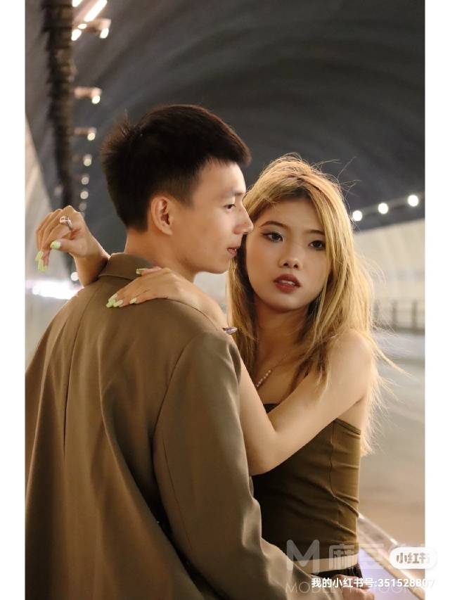 情侣模特