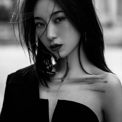 黑白模特