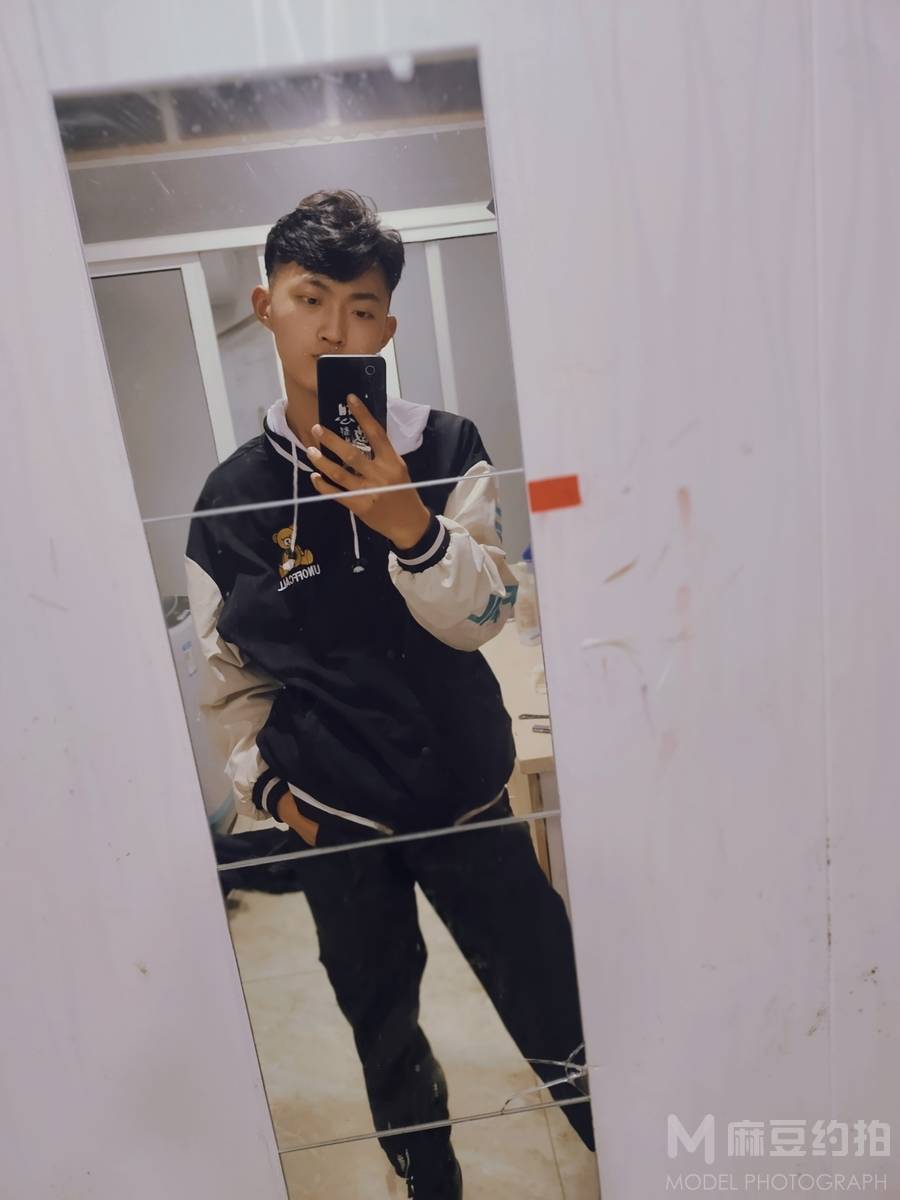 胶片模特