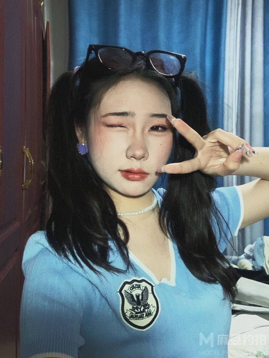 胶片模特