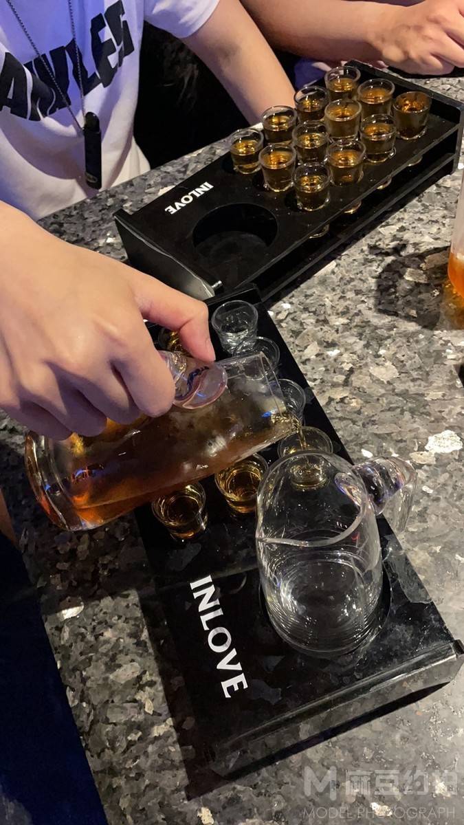 情侣模特