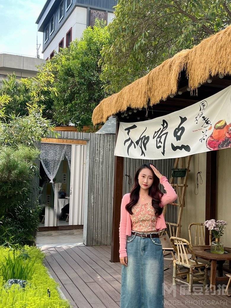妆容模特