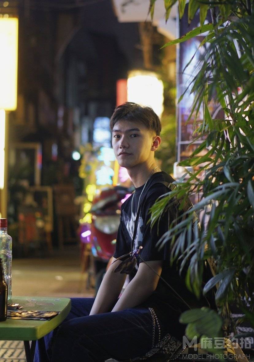 夜景模特