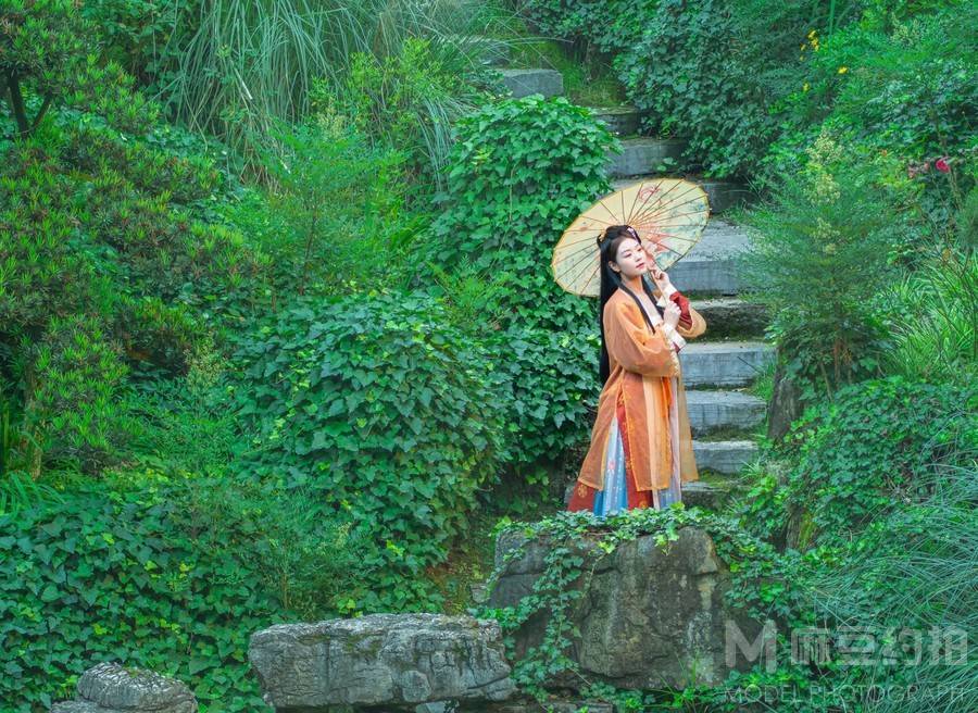汉服模特