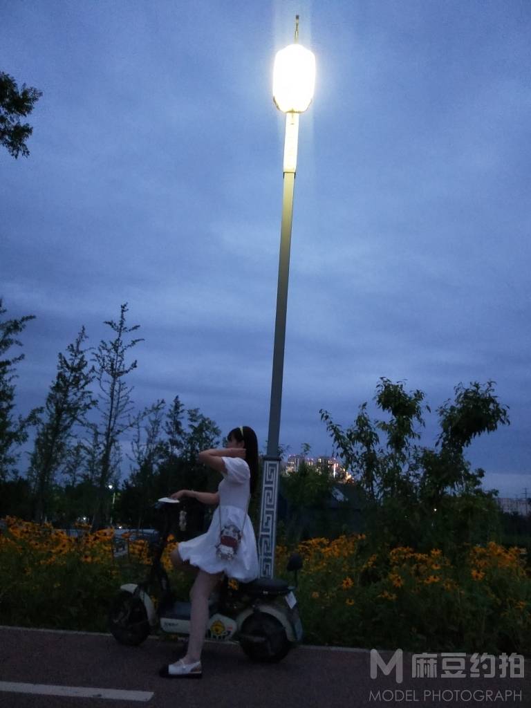 校园模特