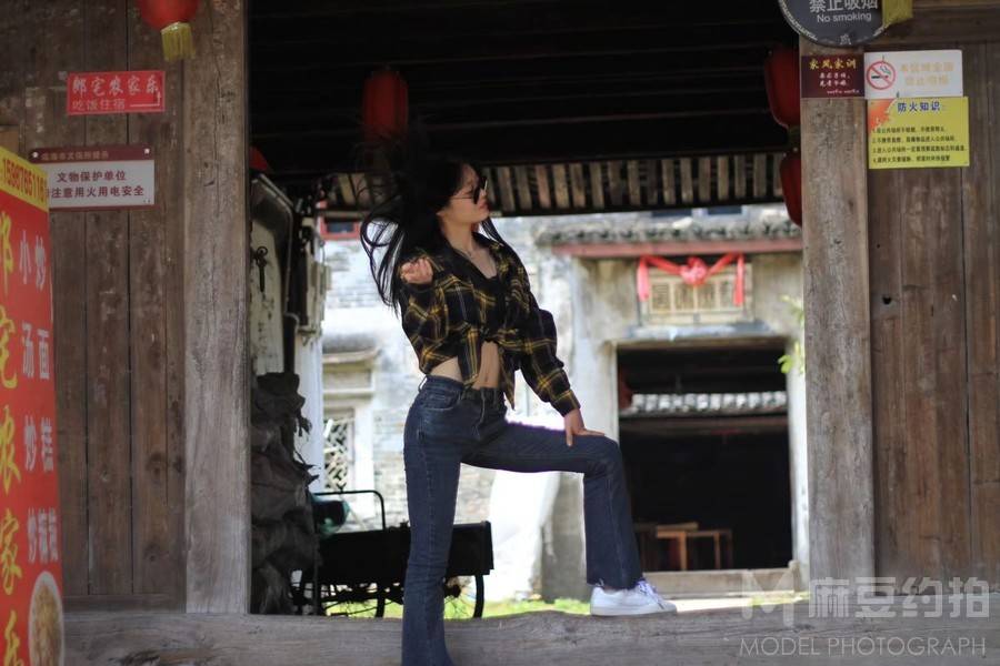 校园模特