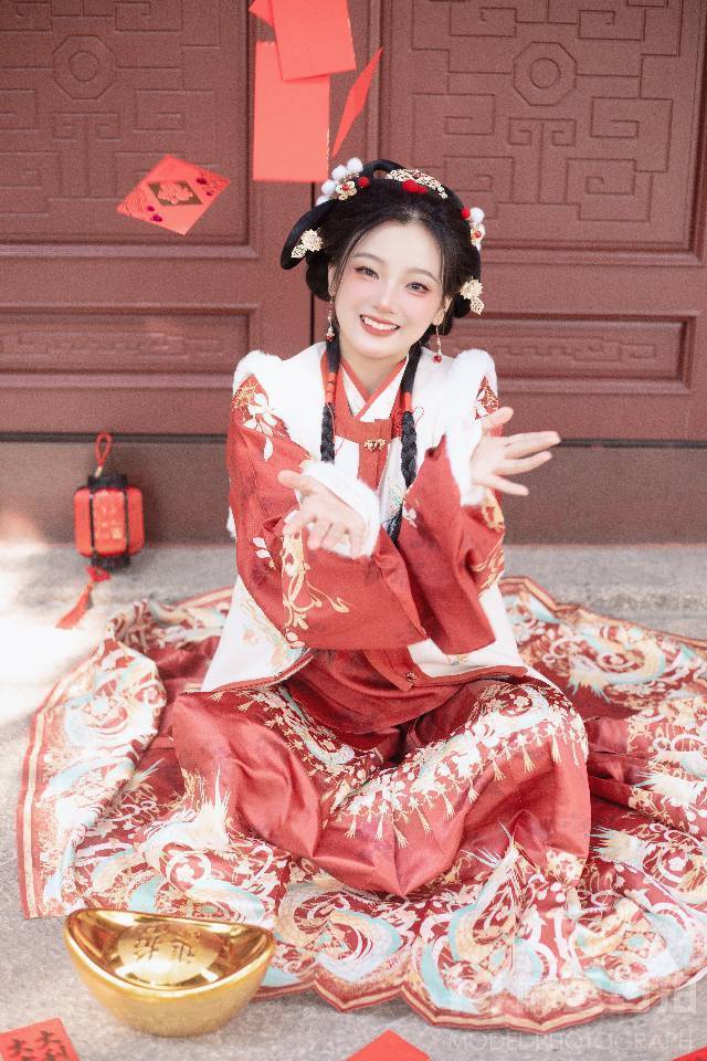 汉服模特