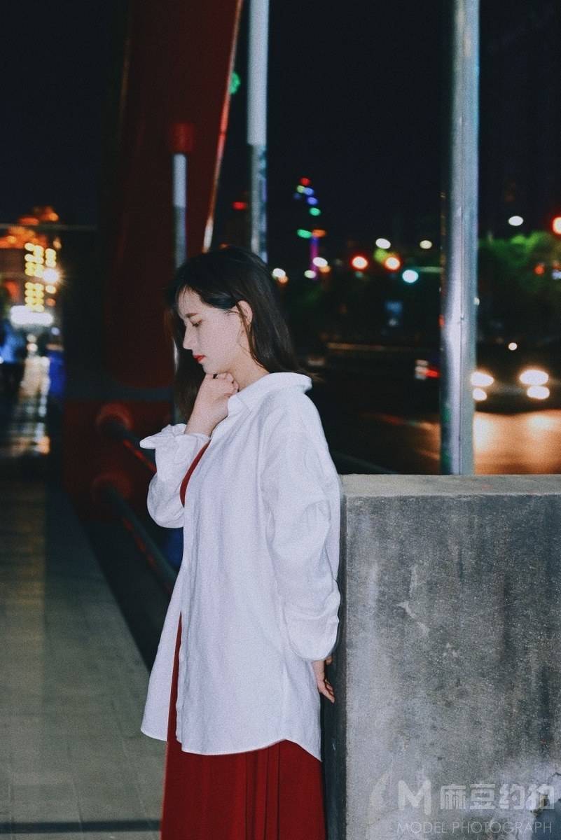 夜景模特