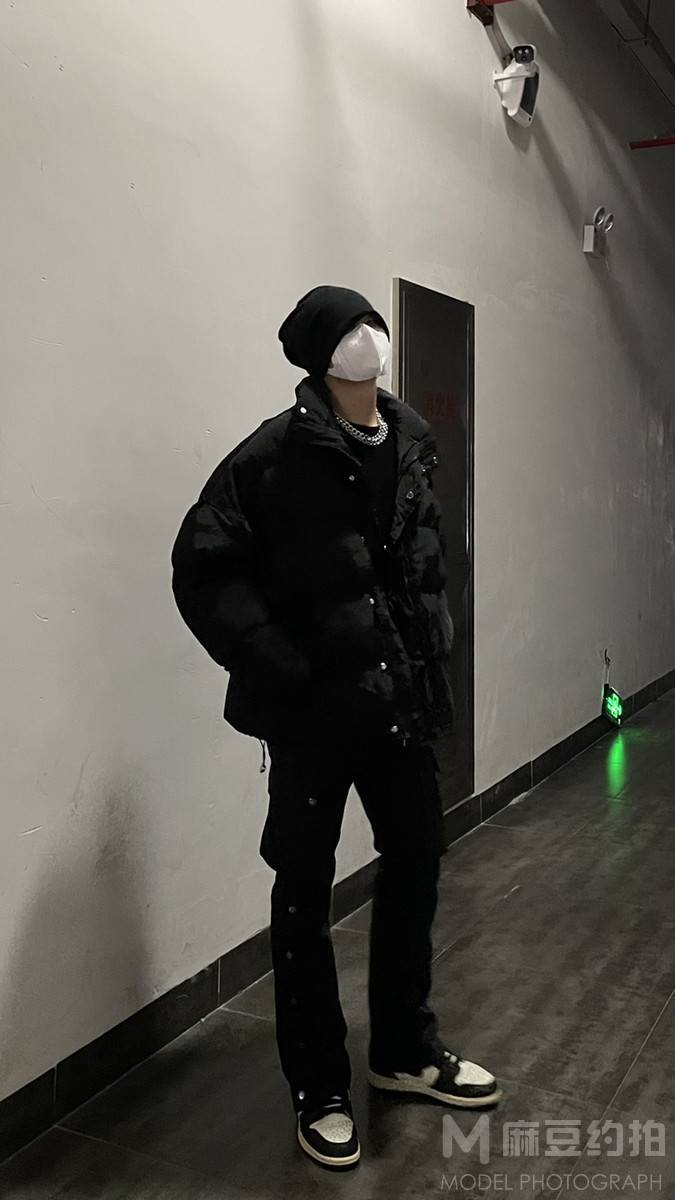 黑白模特