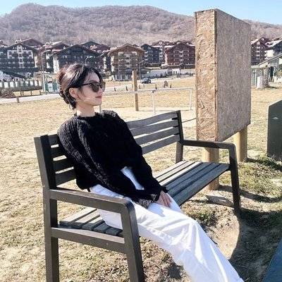 黑白模特