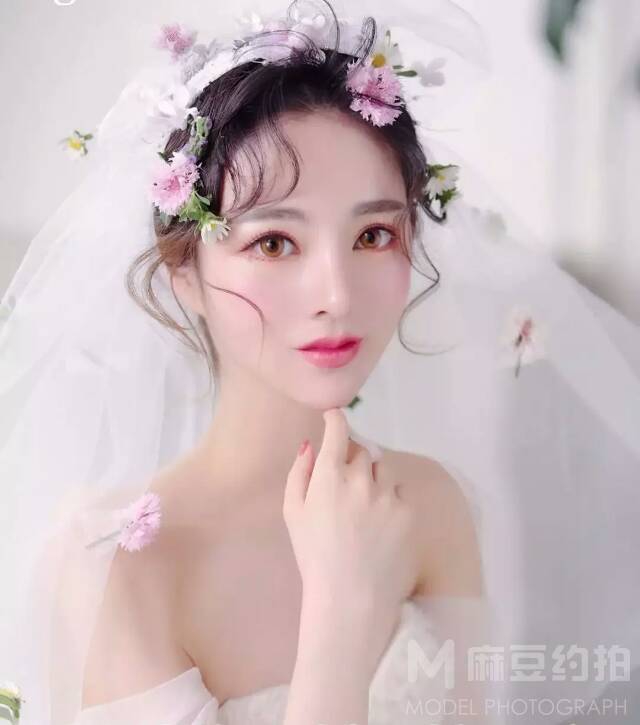 妆容模特
