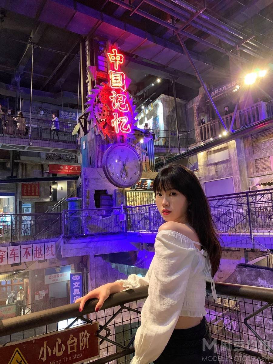 校园模特