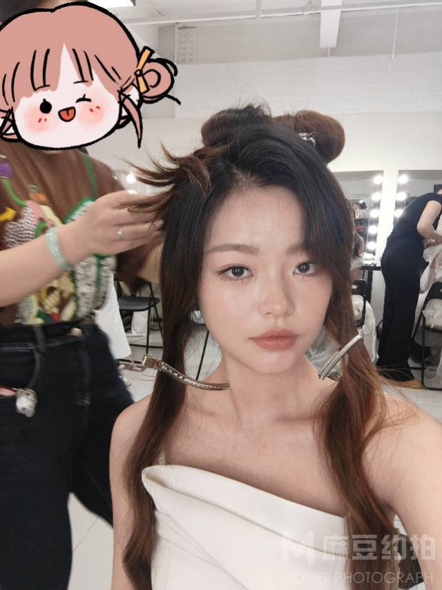 妆容模特