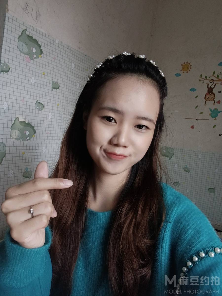 清新模特
