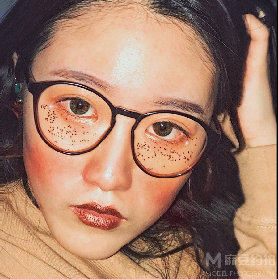 妆容模特