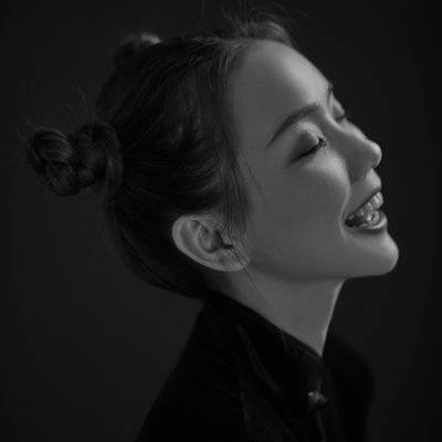 黑白模特