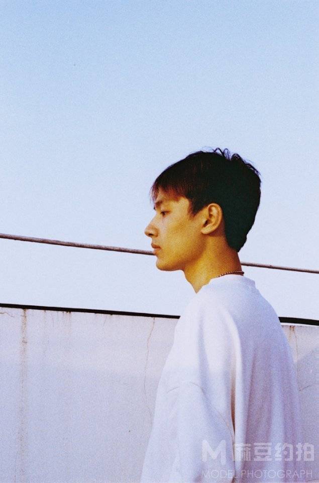 胶片模特