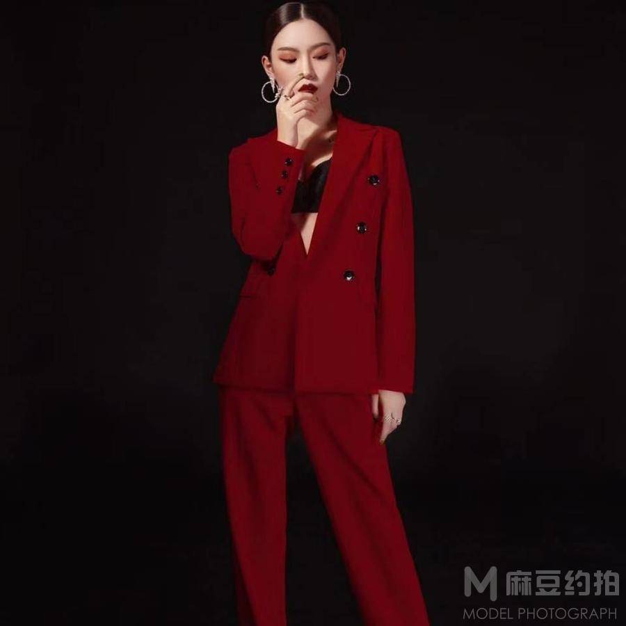商务模特