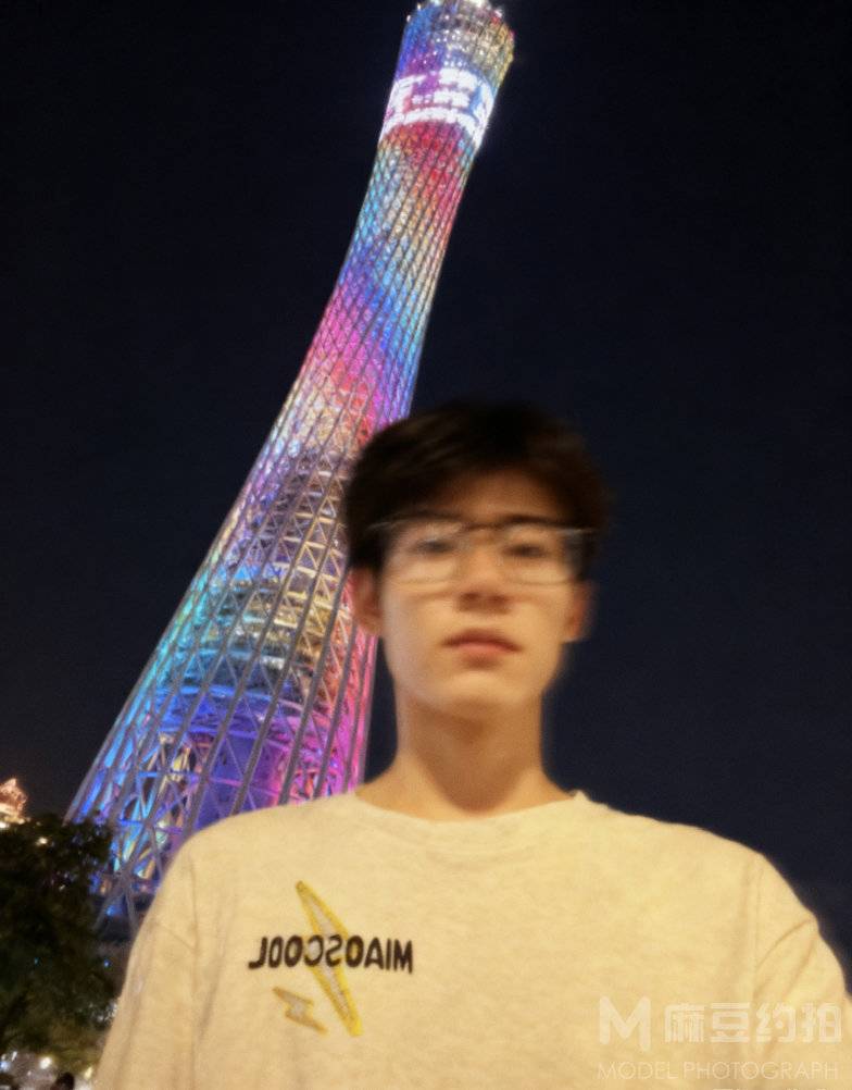 夜景模特