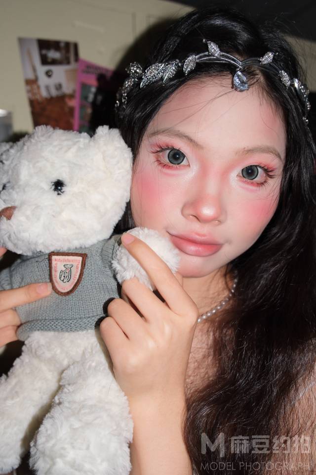妆容模特