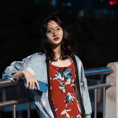 情绪模特