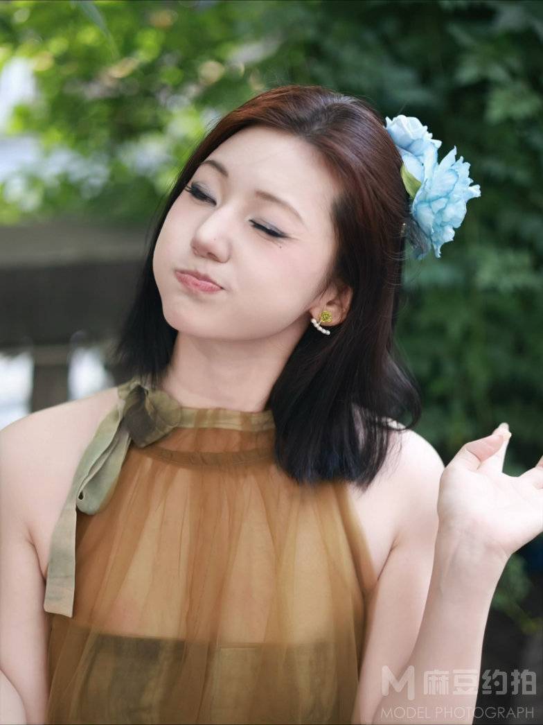 妆容模特