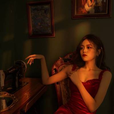 情绪模特