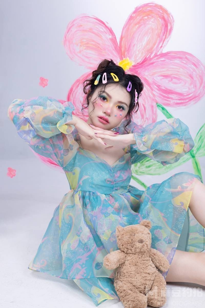 妆容模特