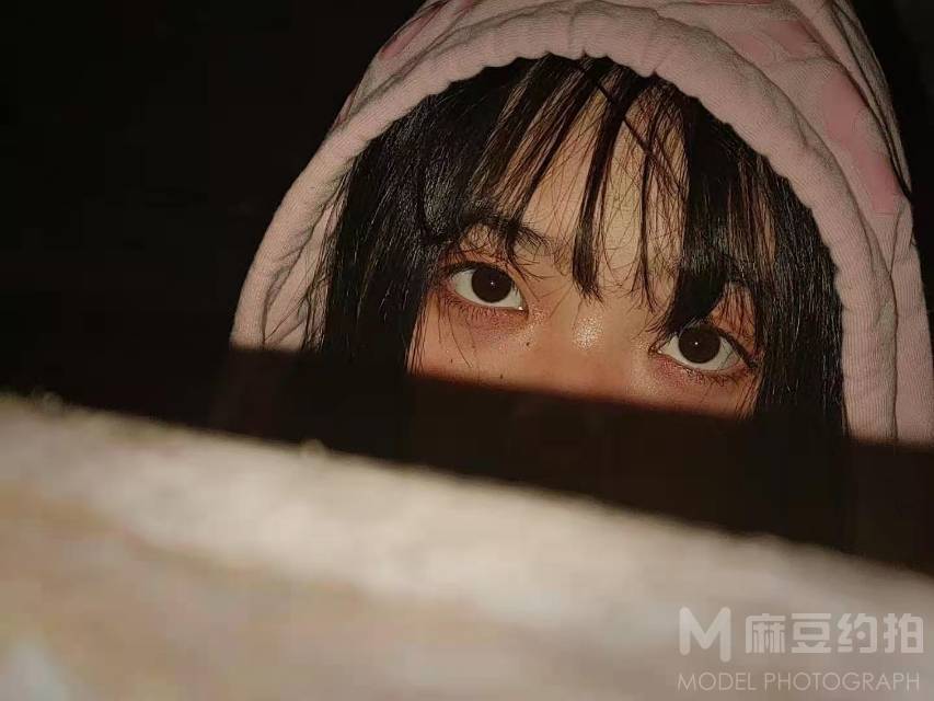 黑白模特