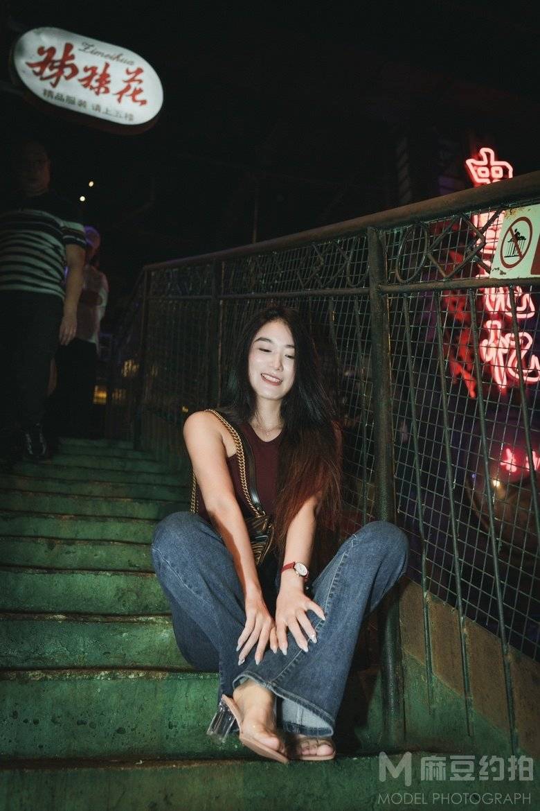 夜景模特