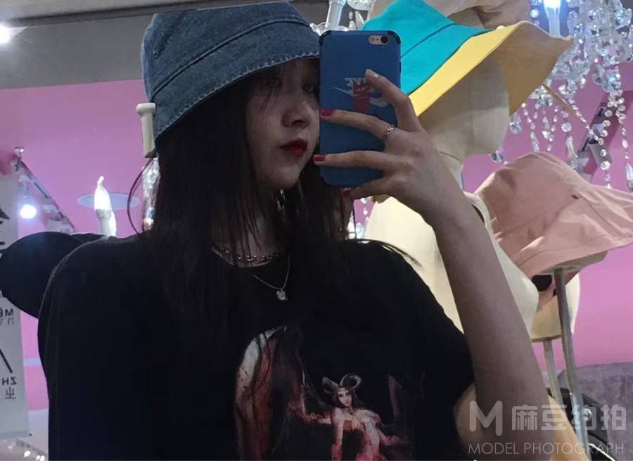 校园模特