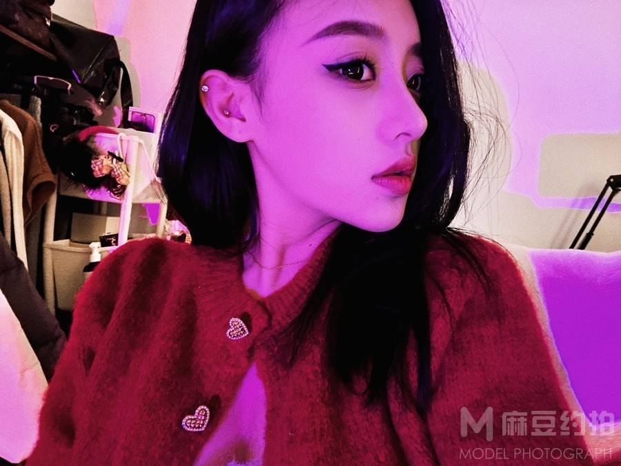 黑白模特