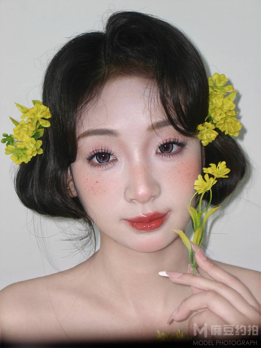 妆容模特