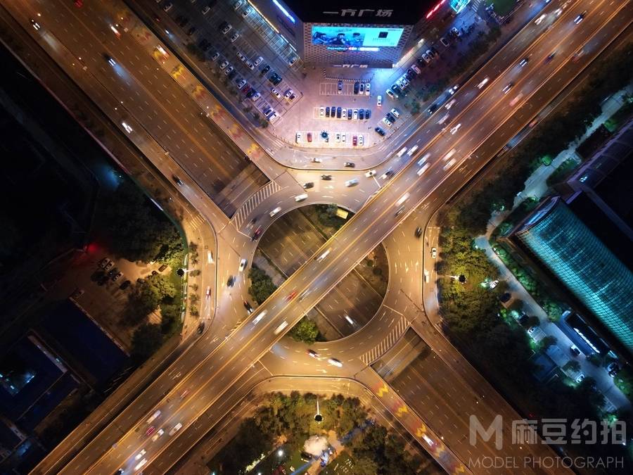 夜景模特