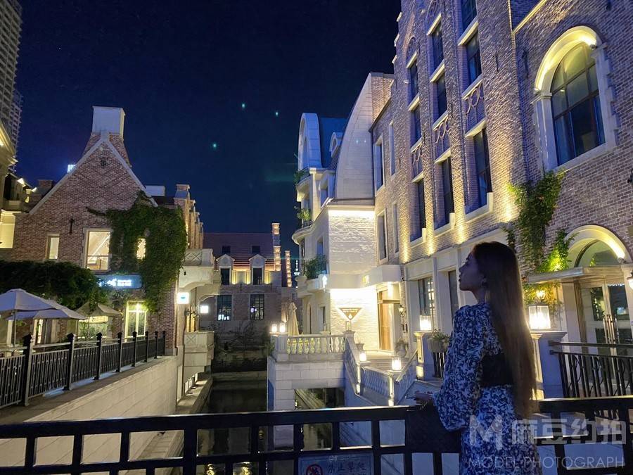 夜景模特