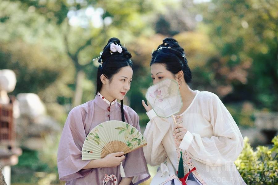 汉服模特