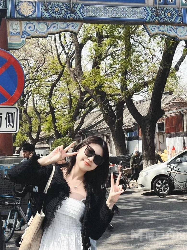 黑白模特