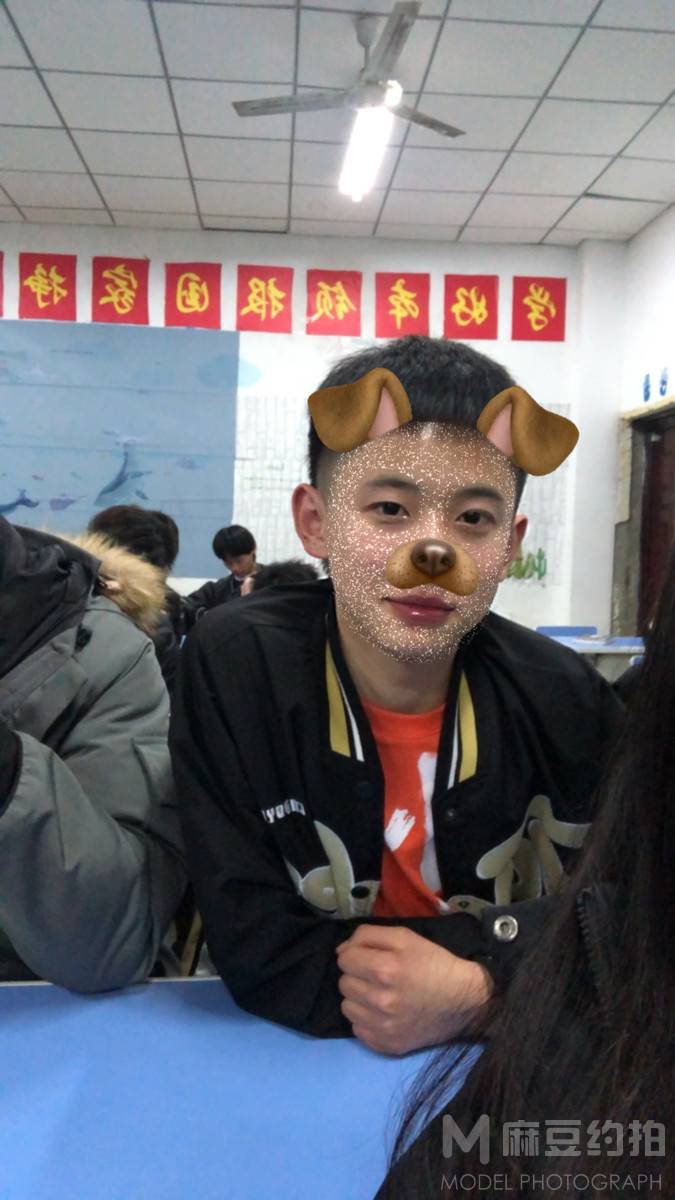 校园模特