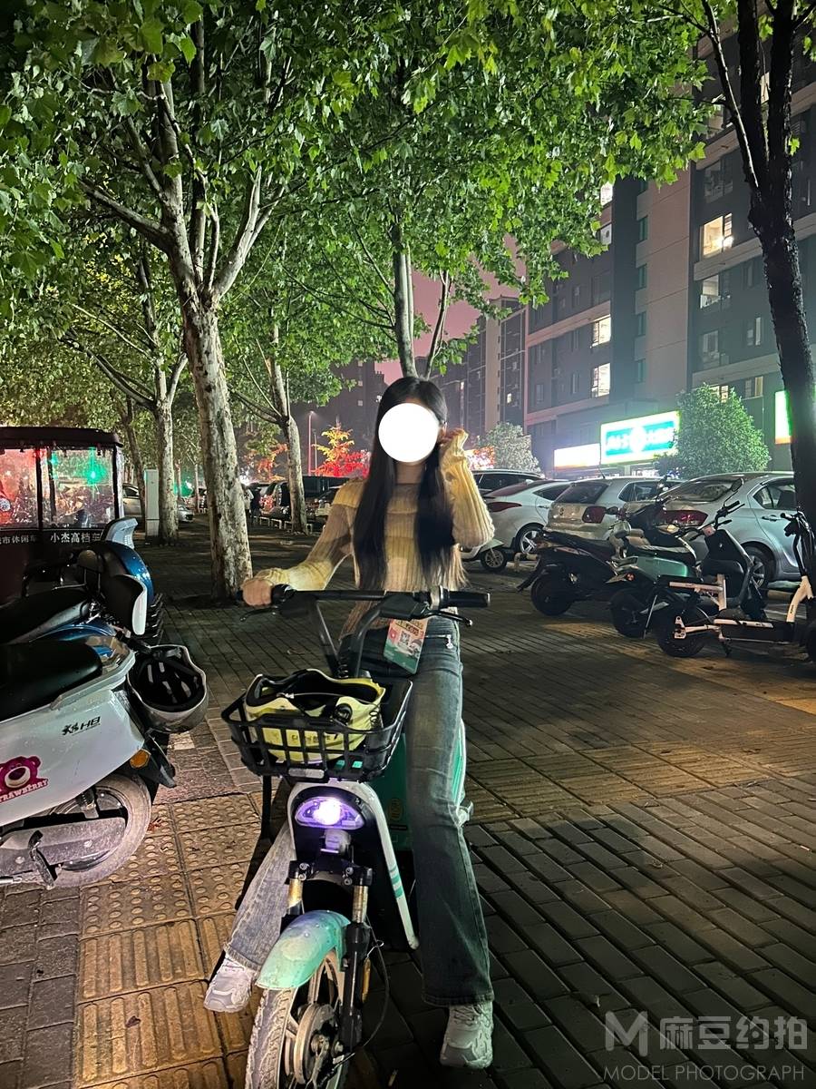 胶片模特