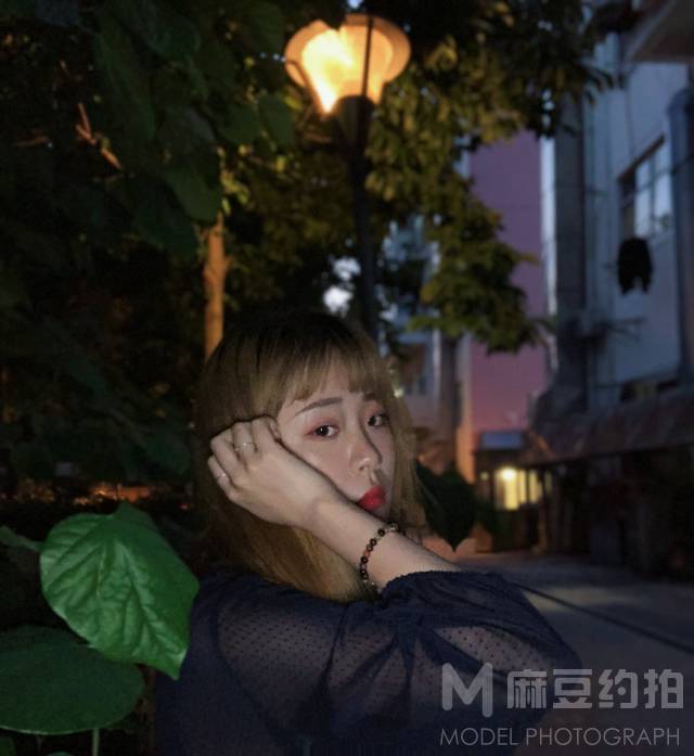夜景模特