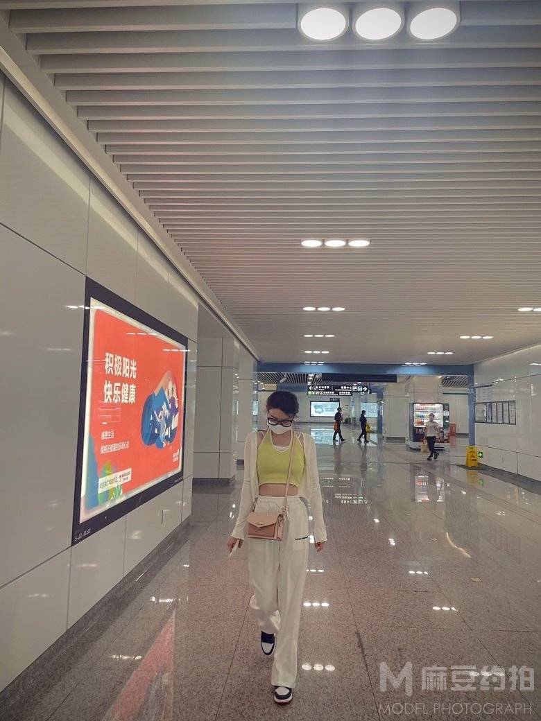 清新模特