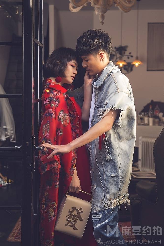 黑白模特