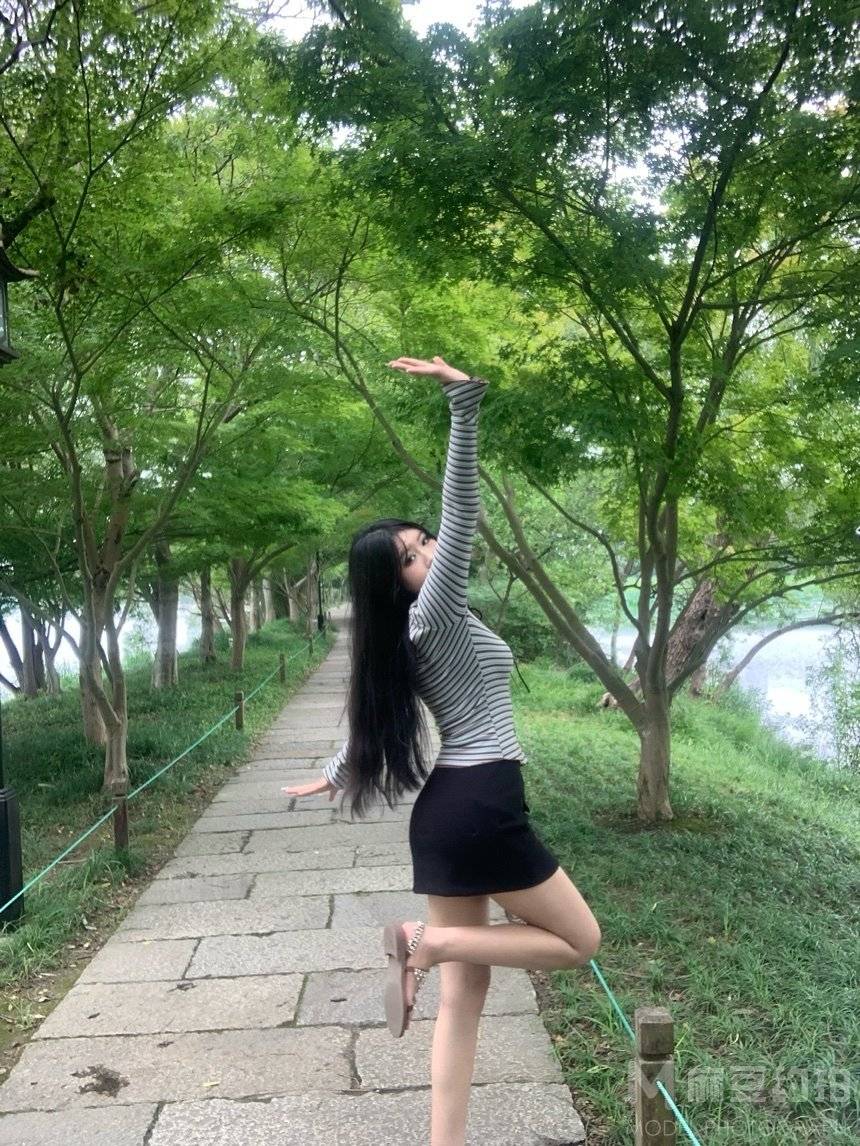 清新模特