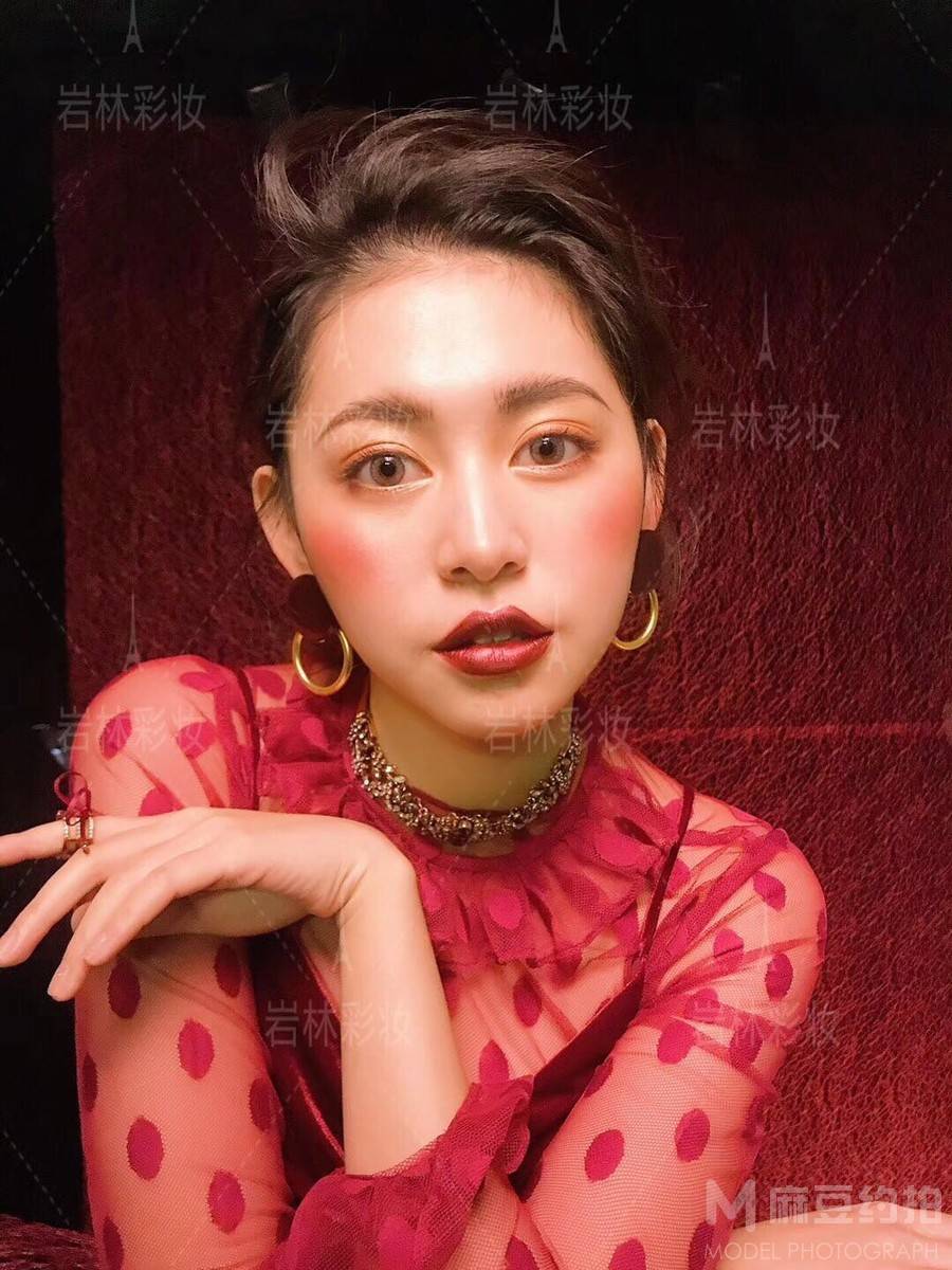 妆容模特