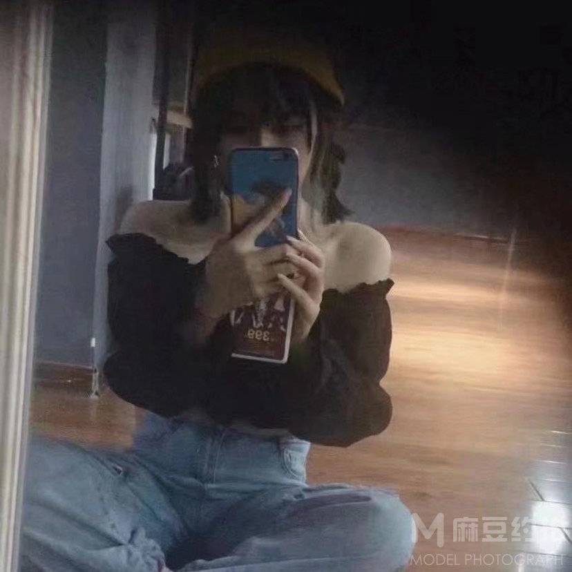 胶片模特