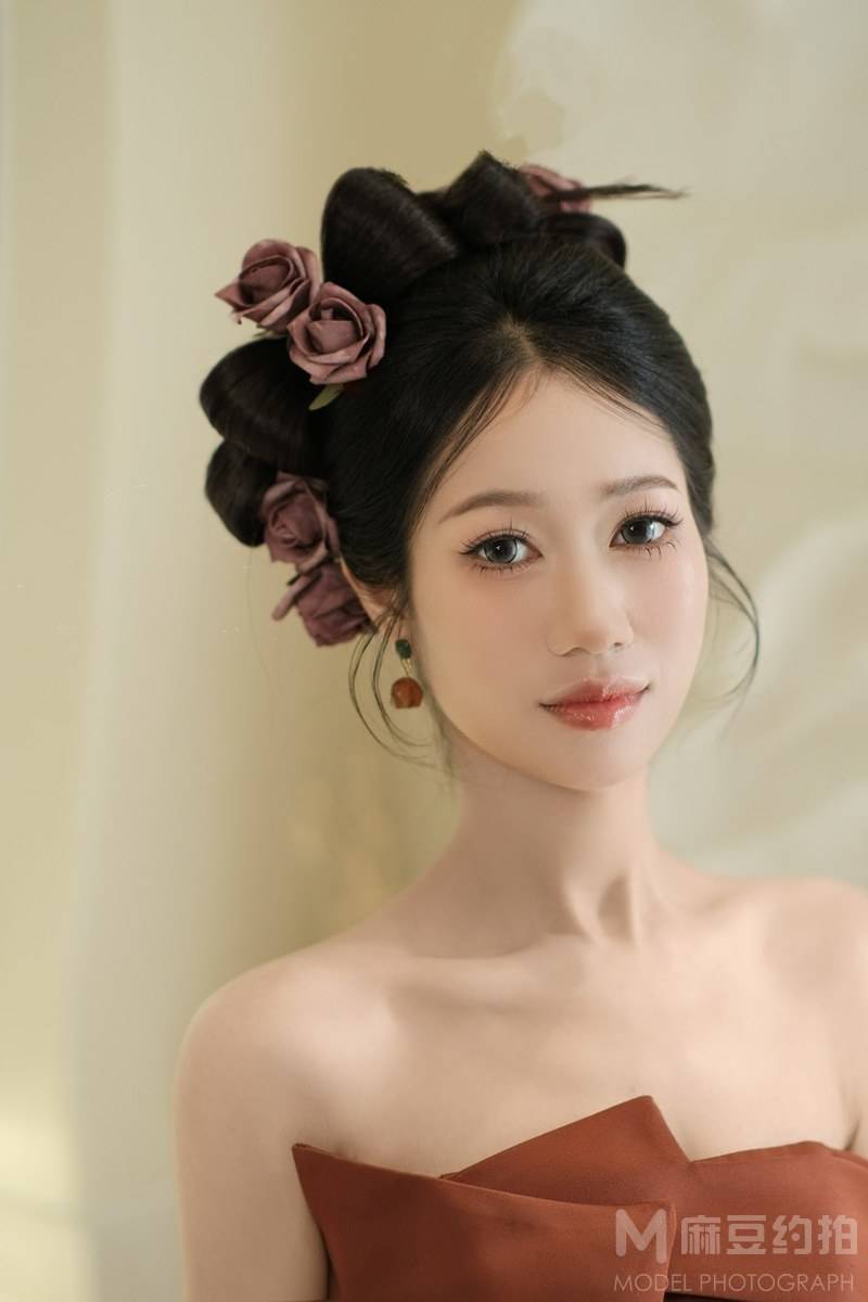 妆容模特