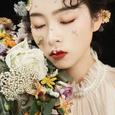 妆容模特