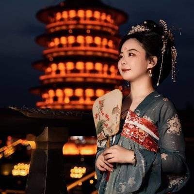 汉服模特