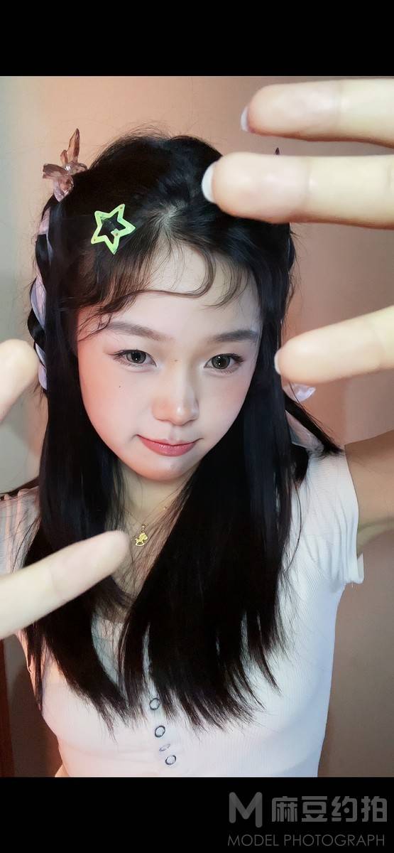 清新模特